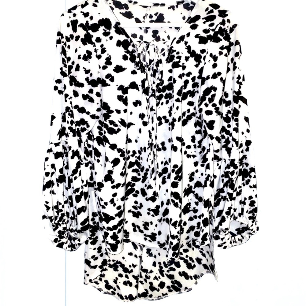 🔆 Host Pick - Black White High-Low Blouse - Picture 5 of 15
